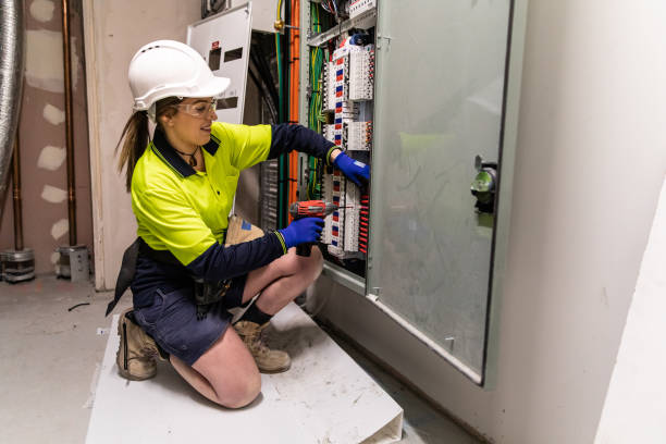 Best Local Electrician Companies  in Delcambre, LA