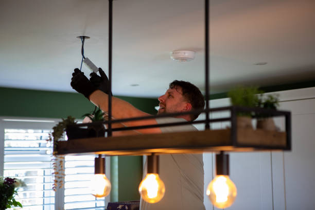 Best Industrial Electrical Services  in Delcambre, LA